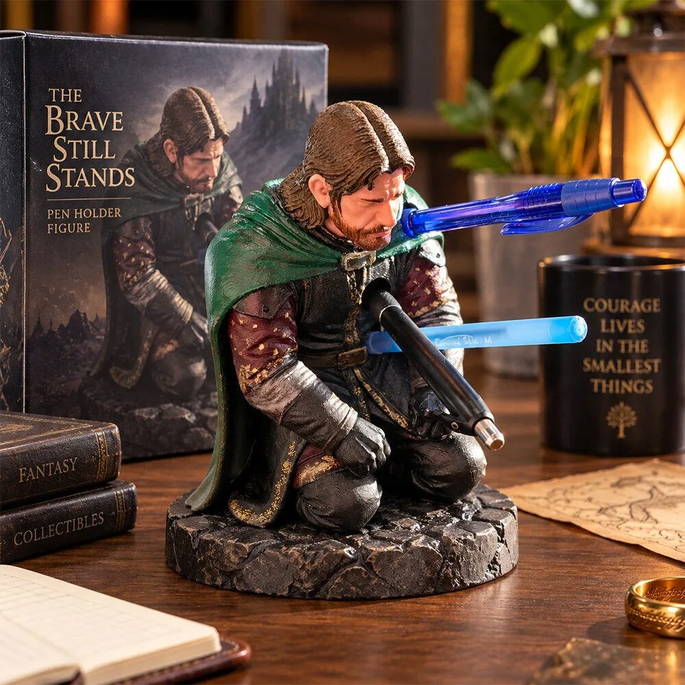 The Lord of the Rings The Brave Still Stands Kneeling Warrior Pen Holder Statue